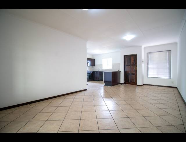 2 BEDROOM APARTMENT FOR SALE IN NOORDWYK